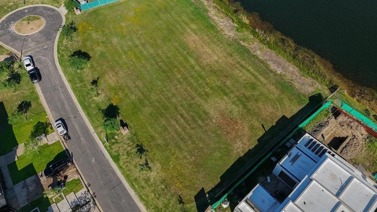 VENTA Lote Puerto Amarras Escobar orientación NE 2