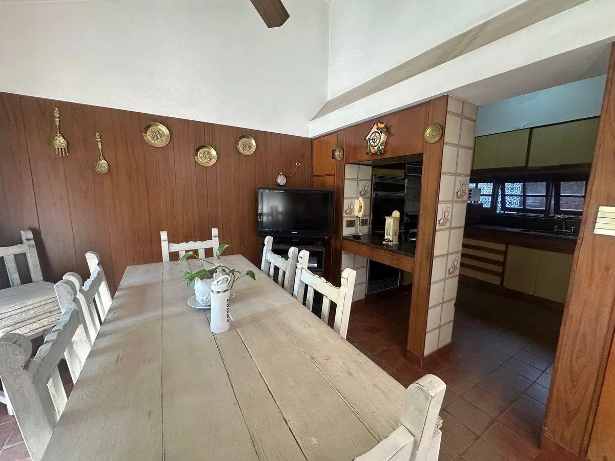 VENTA CASA PARQUE GARAGE Y QUINCHO 4