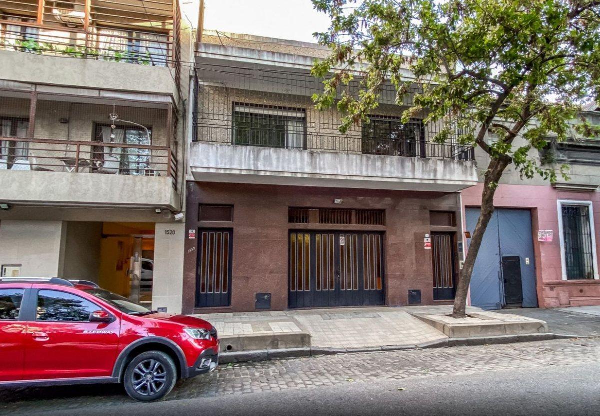 VENTA CASA 6 AMB BARRACAS CON COCHERA Y TERRAZA