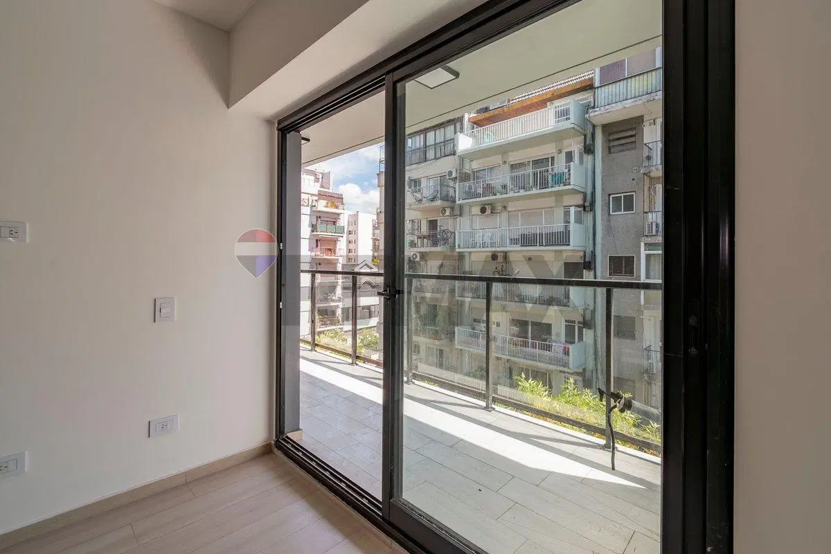 DEPTO CON BALCON CORRIDO Y AMENTIS EN PALERMO!! 4