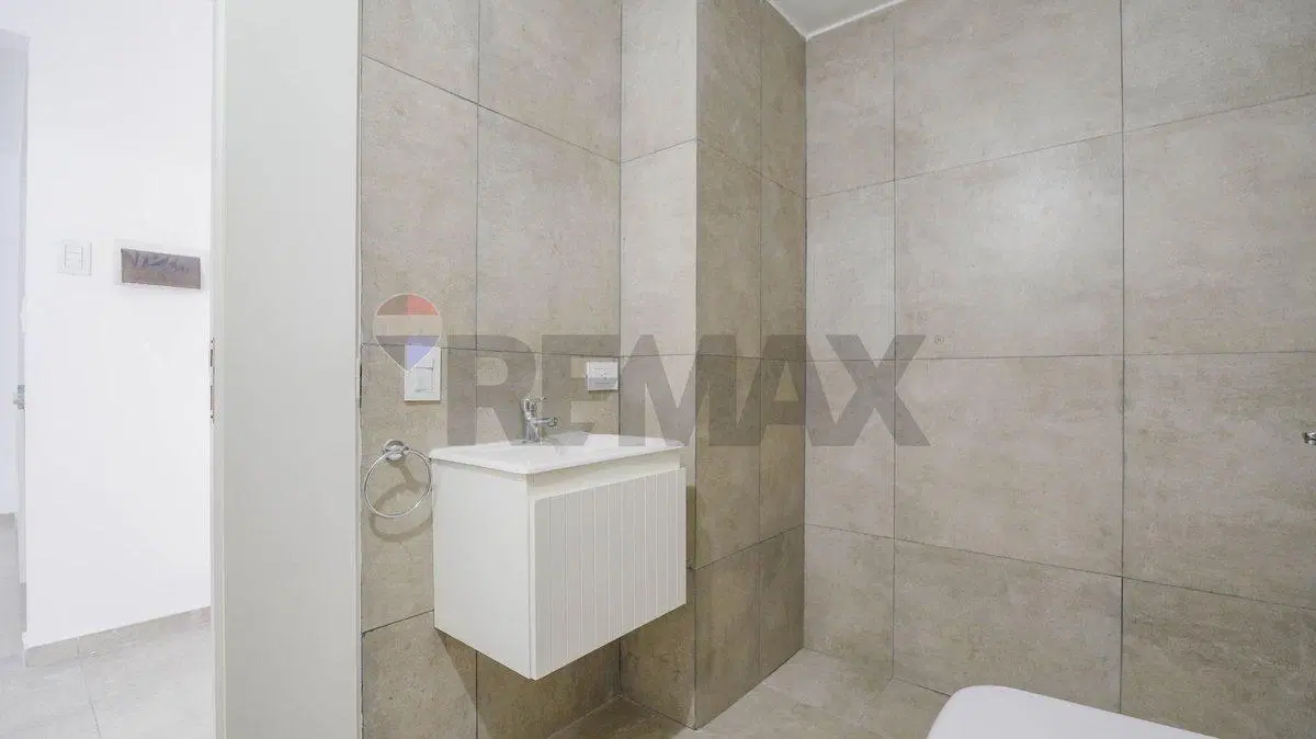 ALQUILER MONOAMBIENTE 39 m2 CON BALCON A ESTRENAR 3