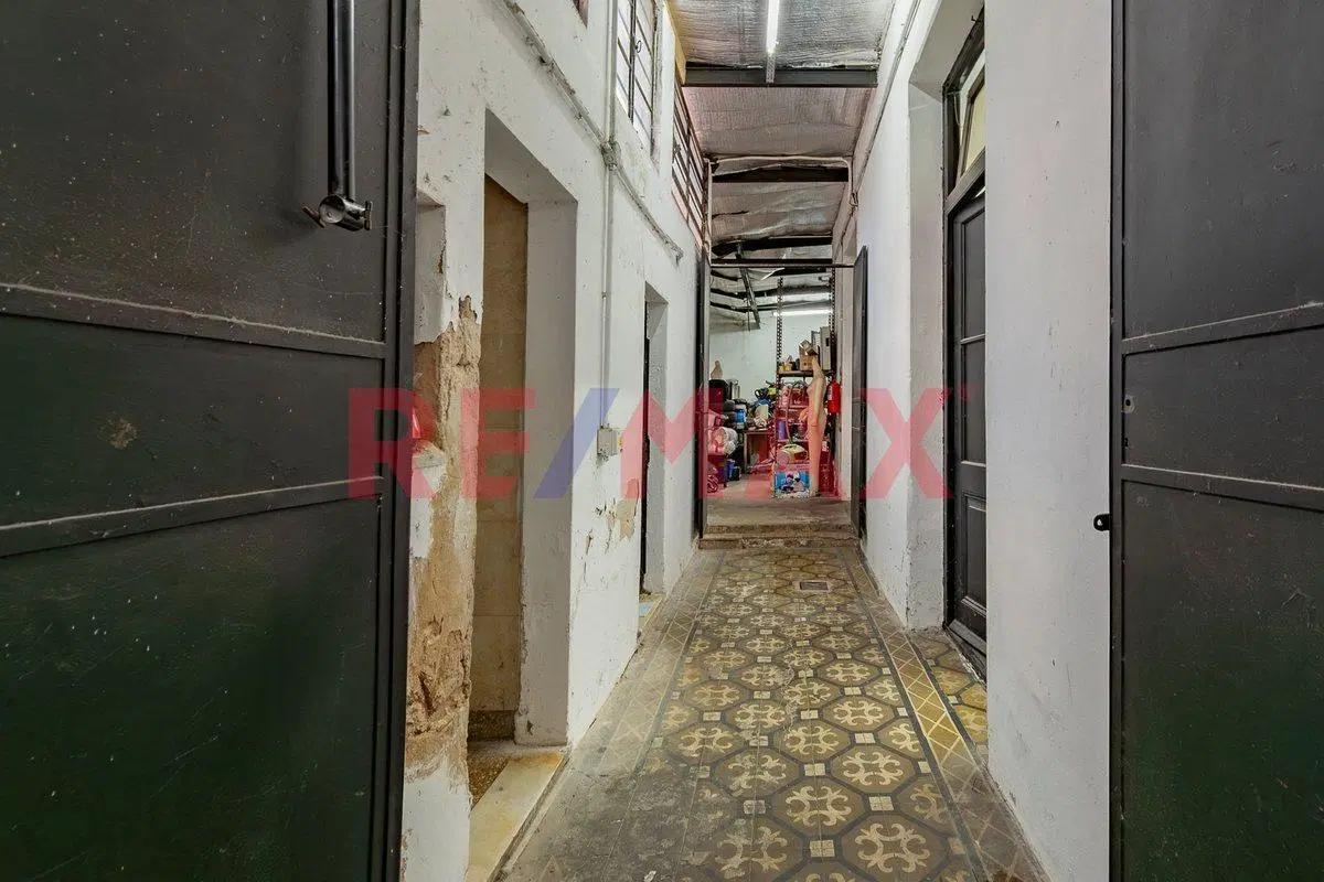 VENTA DEPOSITO EN SANTA RITA 5