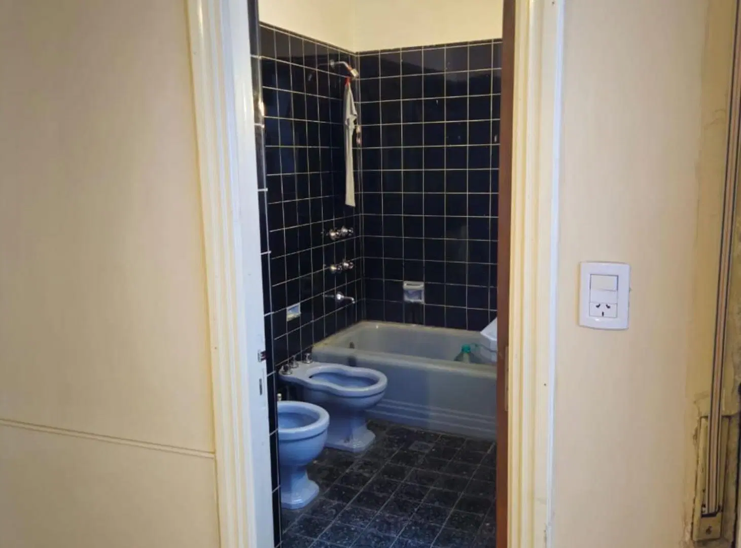 VENTA DE DEPARTAMENTO EN BALVANERA 6 AMBIENTES 4