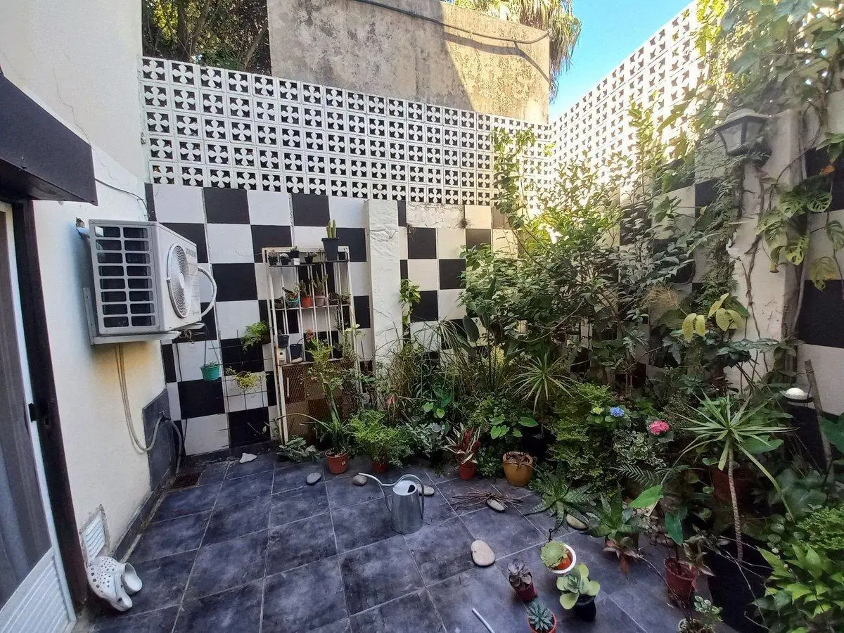 Departamento 3 ambientes con patio en Planta Baja 5
