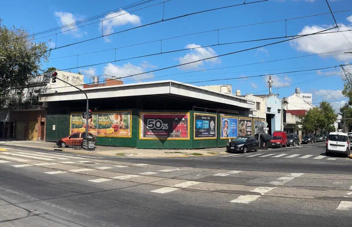 TERRENO EN VENTA CON EX ESTACION DE SERVICIO CABA 4