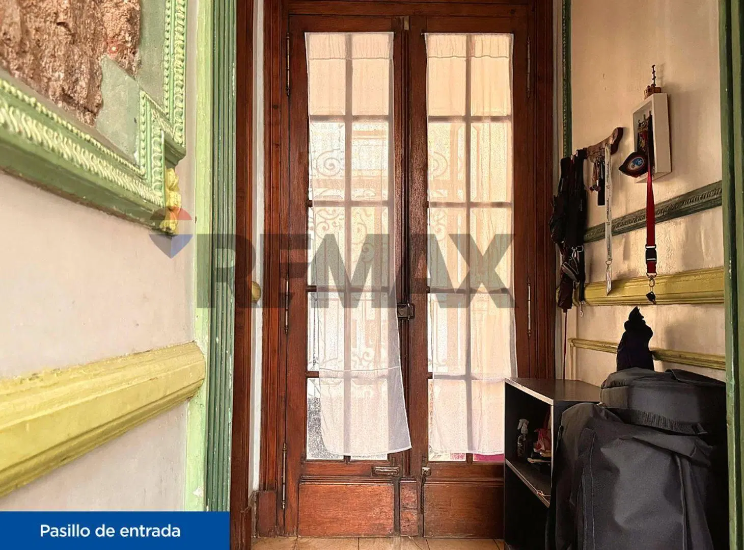 Casa en Venta 4 Dorm, cochera, jardín y terraza 5