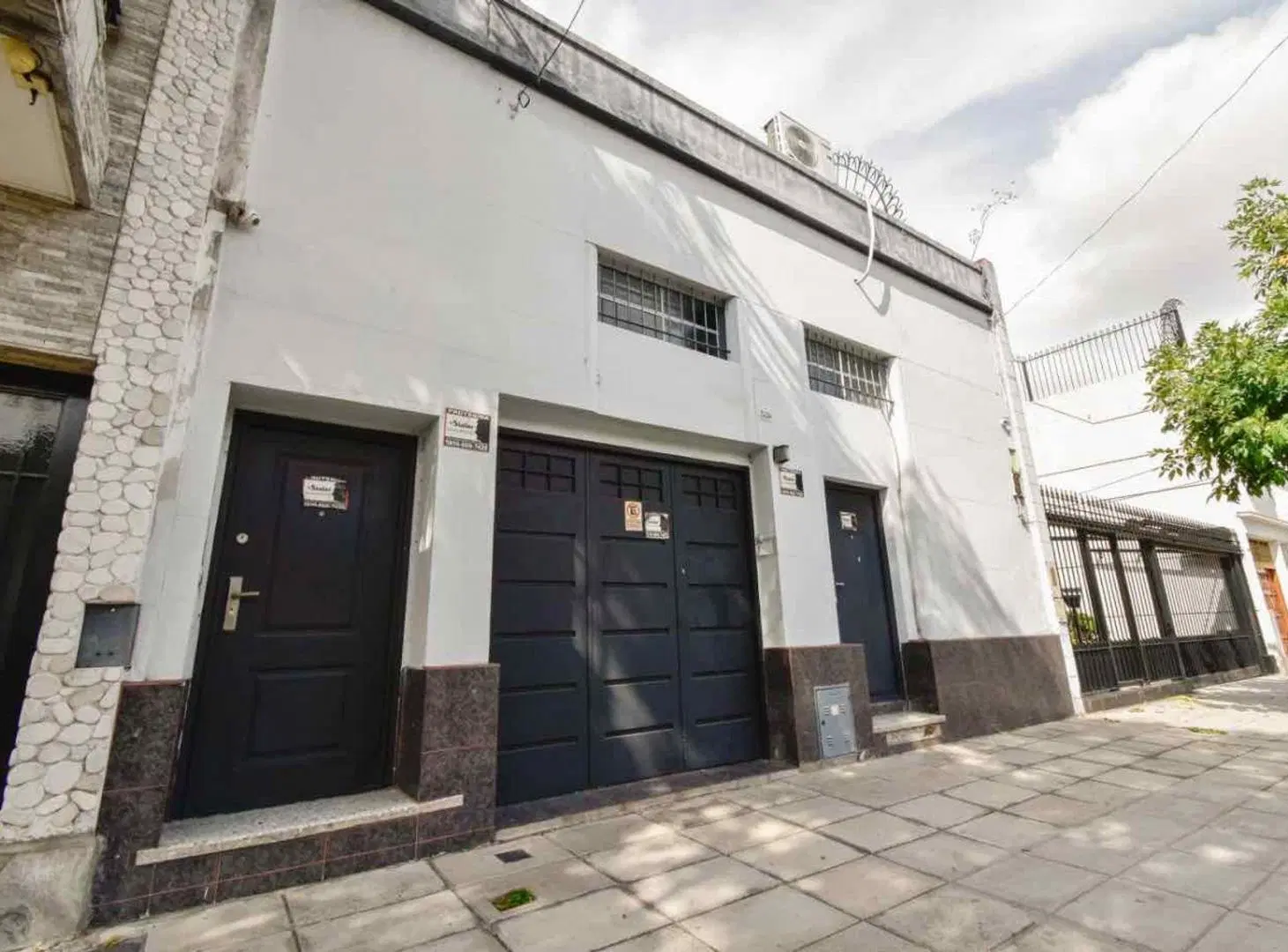 CASA EN VENTA LOTE PROPIO PARQUE AVELLANEDA 8