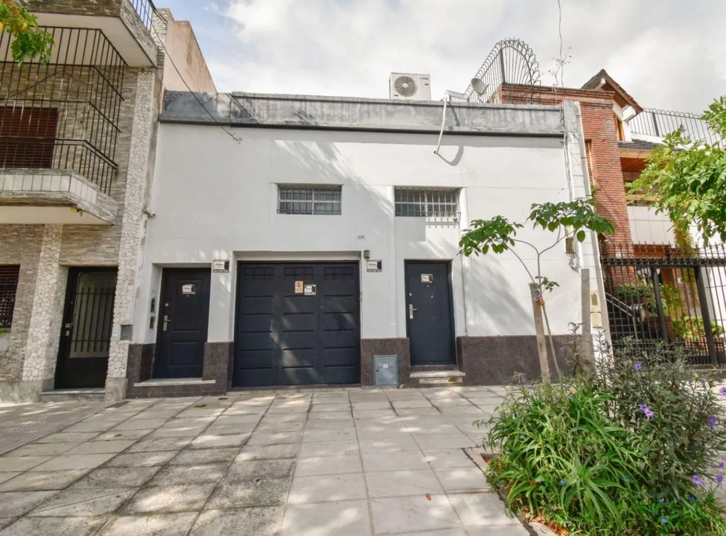 CASA EN VENTA LOTE PROPIO PARQUE AVELLANEDA 2