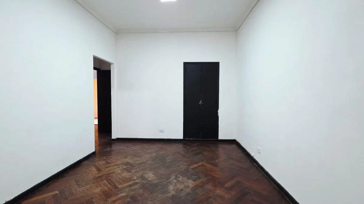 VENTA DEP 3 AMB CON 2 PATIOS A RECICLAR CHACARITA 4