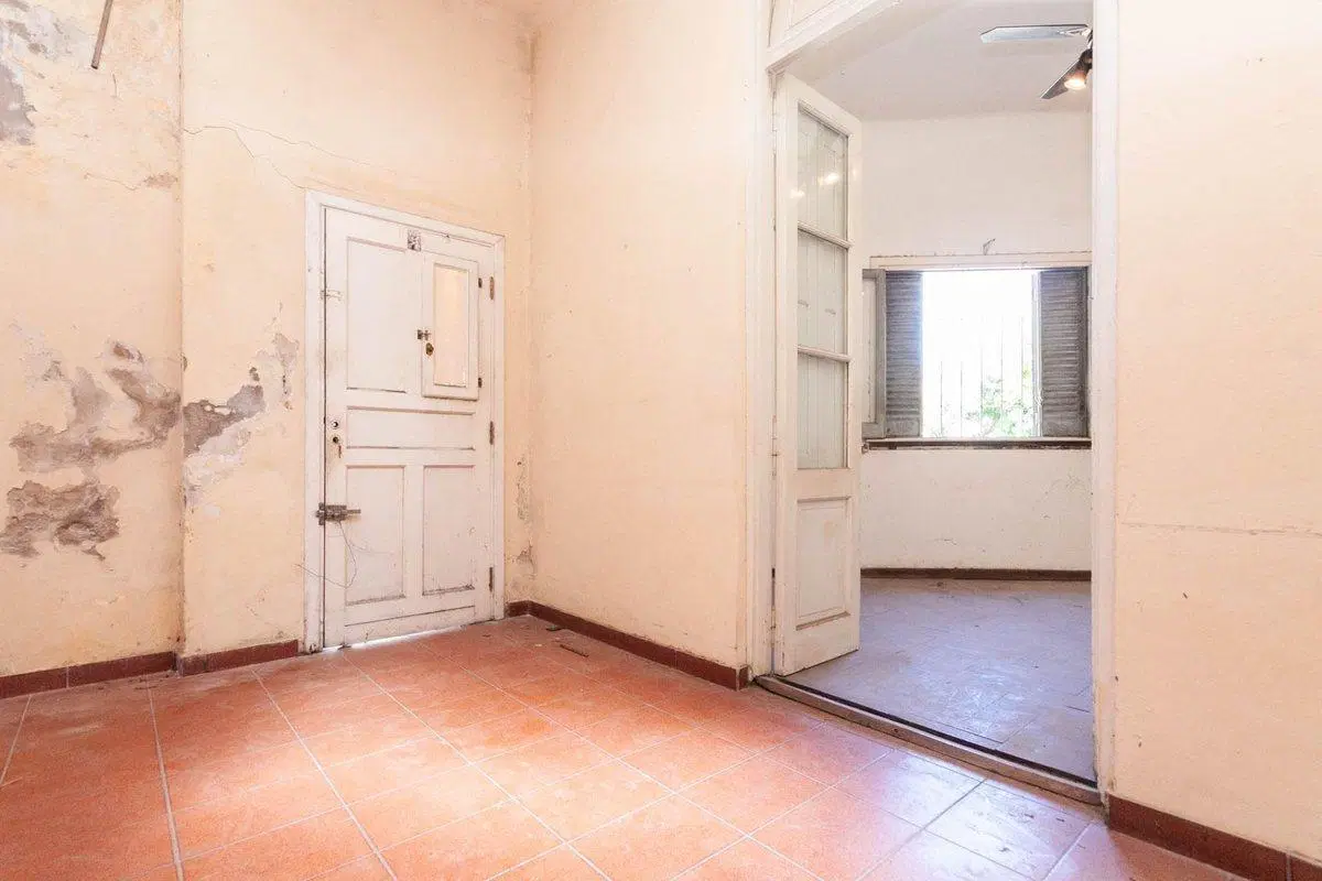 VENTA LANUS OTORGA FINANCIACION CASA 3 AMB 4
