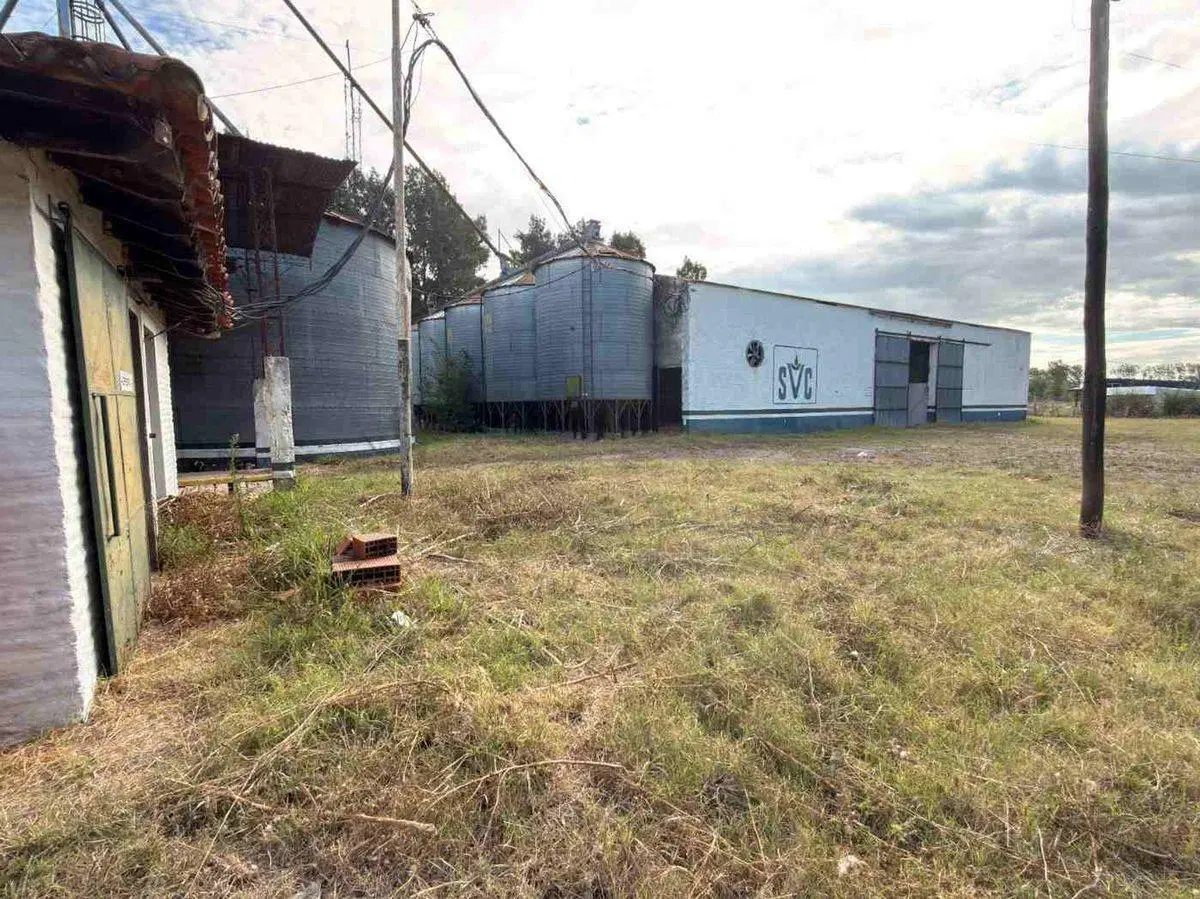 VENTA LOTE CON GALPON ACCESO CAMIONES SAN VICENTE 2