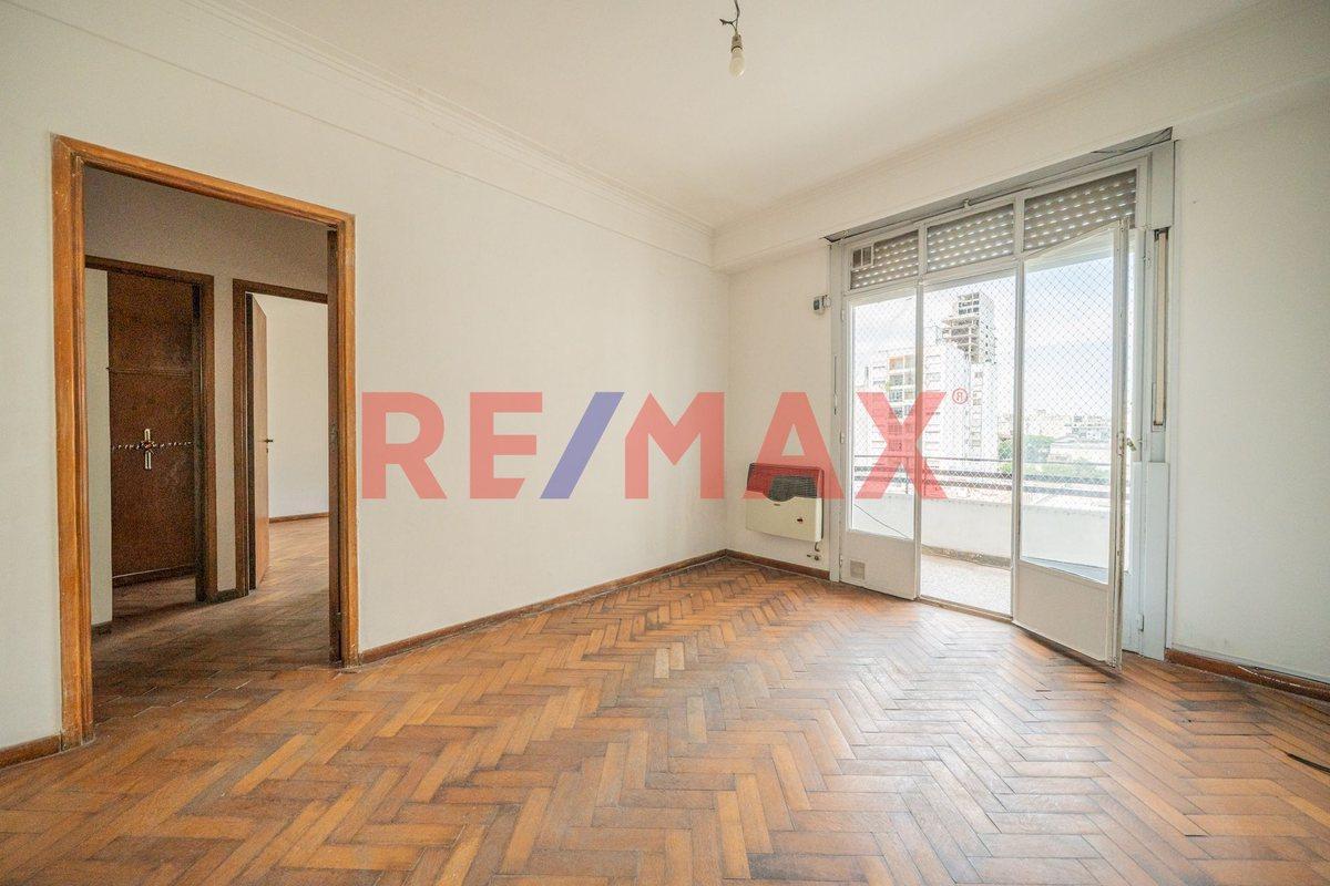 VENTA DE DPTO. 3 AMB. CON PATIO EN BALVANERA