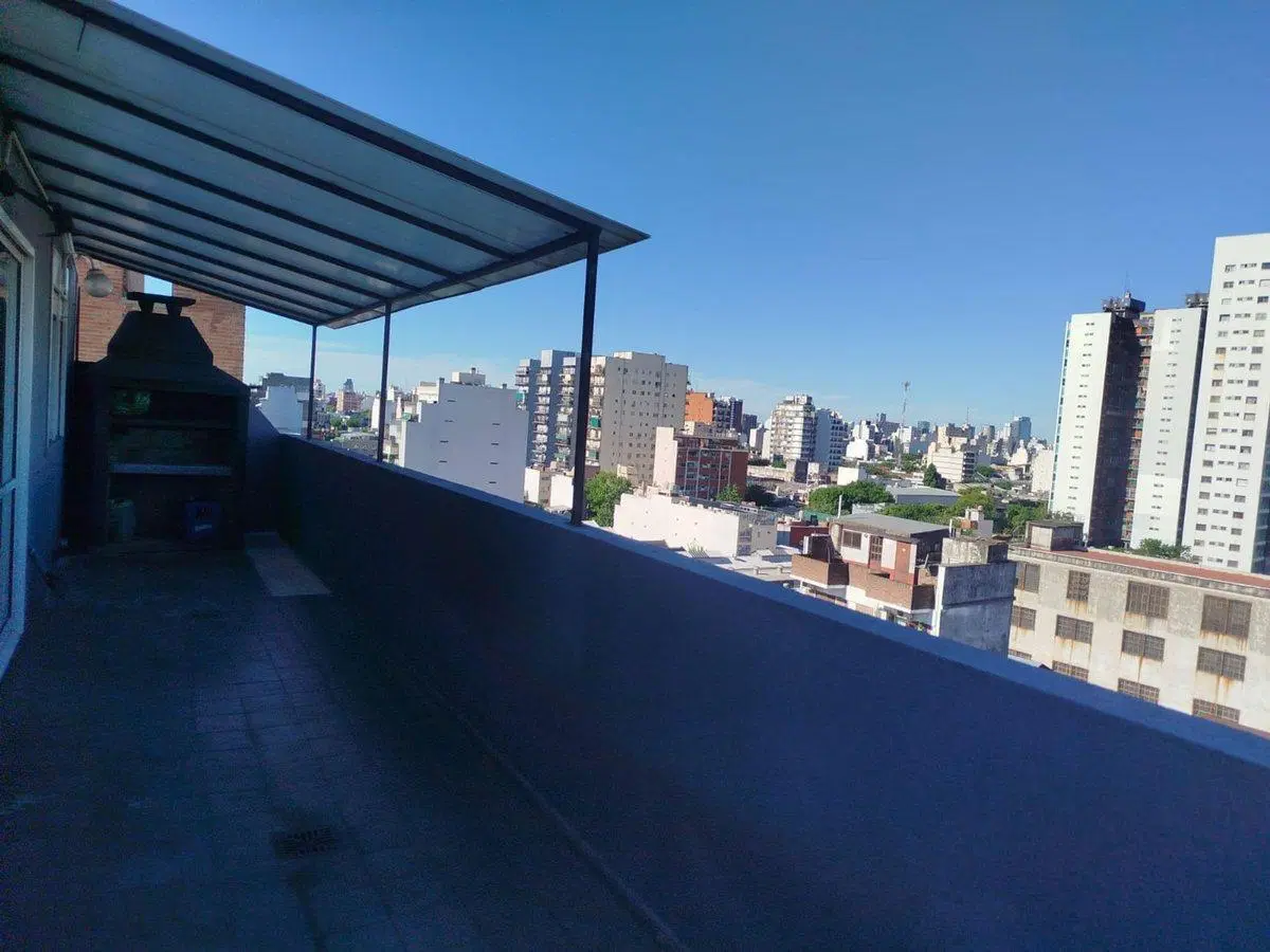 DEPARTAMENTO 3 AM C/BALCON. BAÑO +TOIL P.PATRICIOS 3