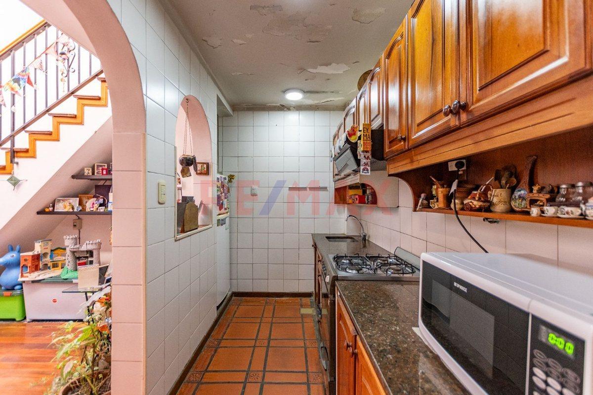 Foto de Venta CASA 5 ambientes, Flores, cochera y terraza, imagen 2