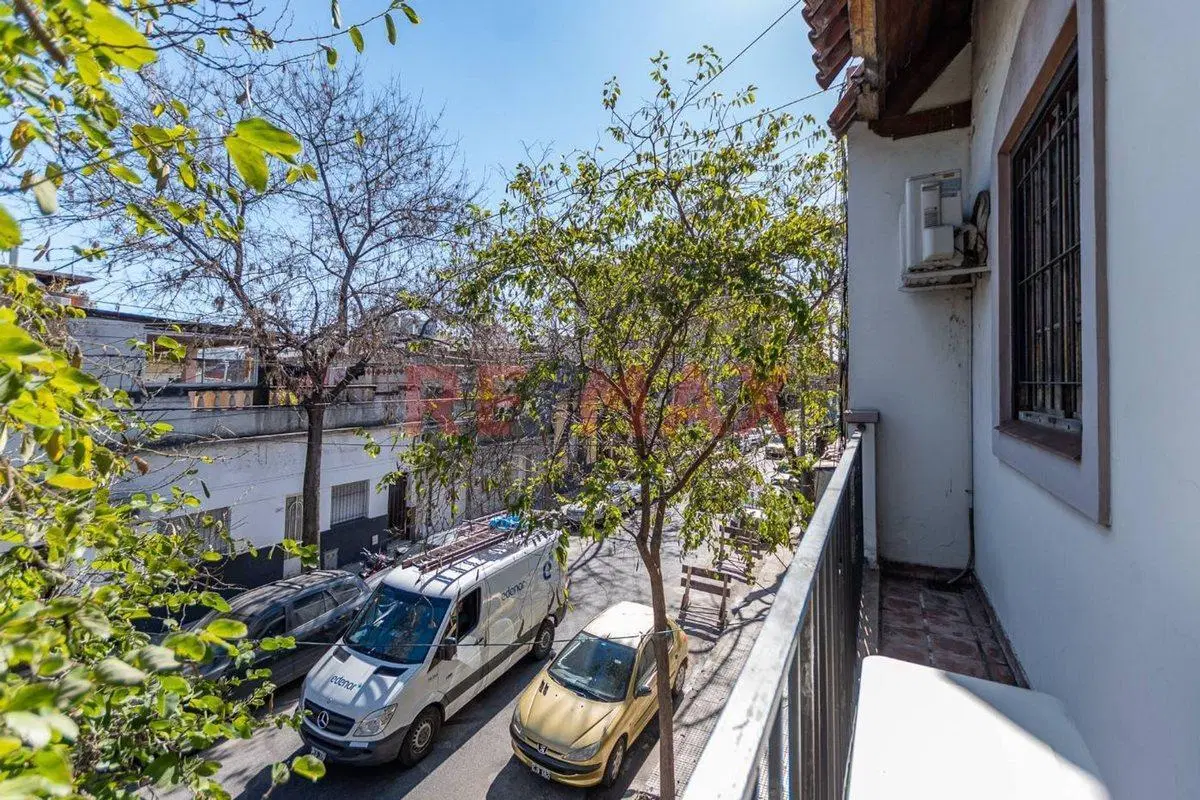 Venta CASA 5 ambientes, Flores, cochera y terraza 5