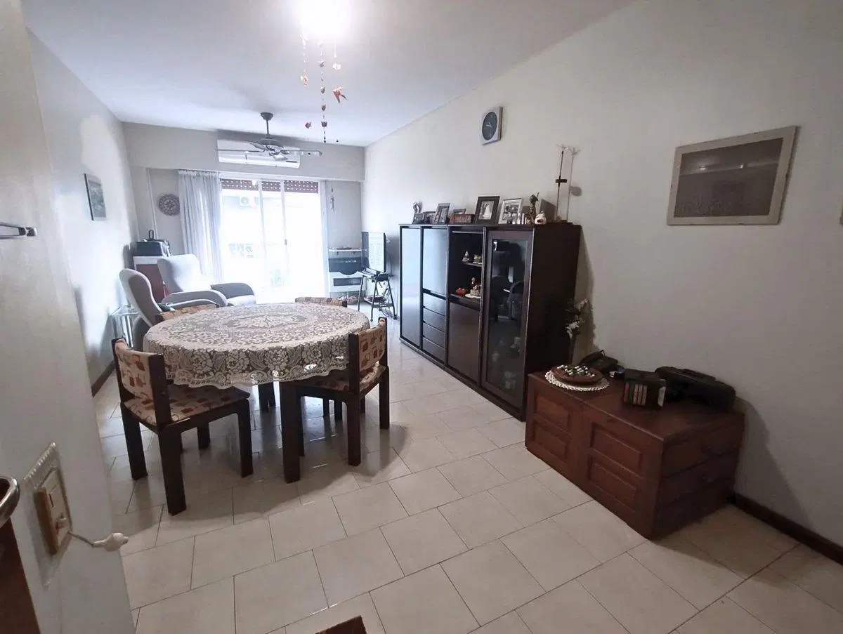 Venta Dpto 4Amb. Balcón-Cochera APTO CREDITO! 5
