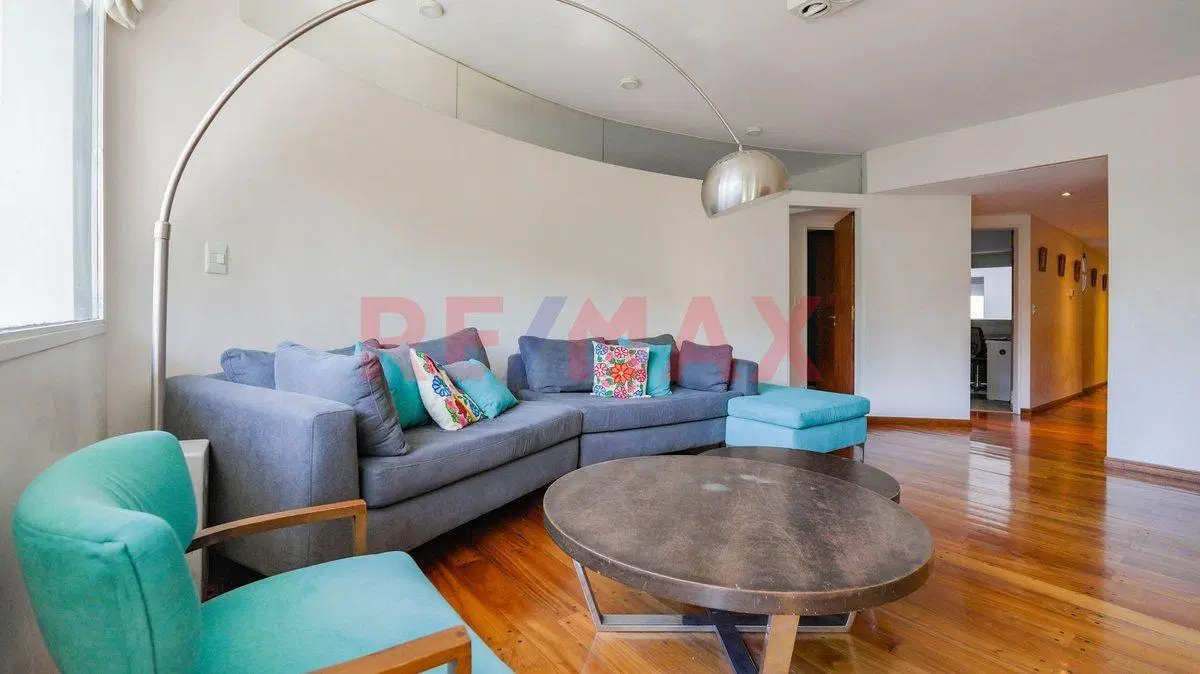 VENTA DEPTO 4 AMB + ESCRITORIO EN CABALLITO, COCH. 5