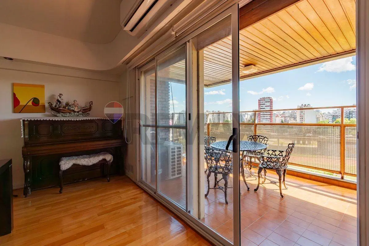 VENTA DEPTO CON BALCON TERRAZA EN P. CHACABUCO 4