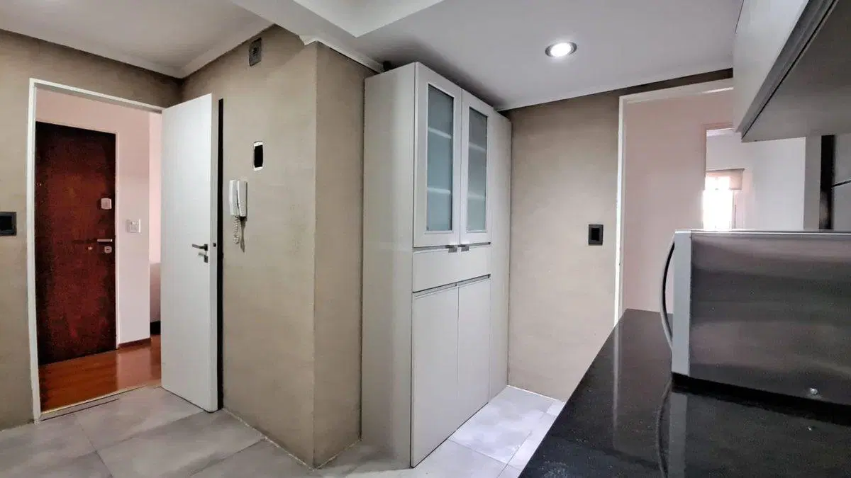 Depto 4 amb con balcón en venta en Almagro 5