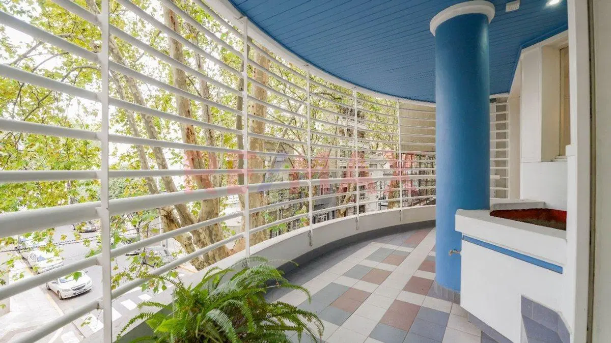 SEMIPISO VENTA FLORES 3 AMB C/COCHERA Y BAULERA 3