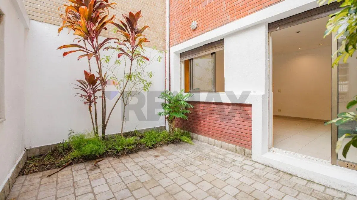 VENTA 1 AMBIENTE CON PATIO . BOEDO . 45 M2 3