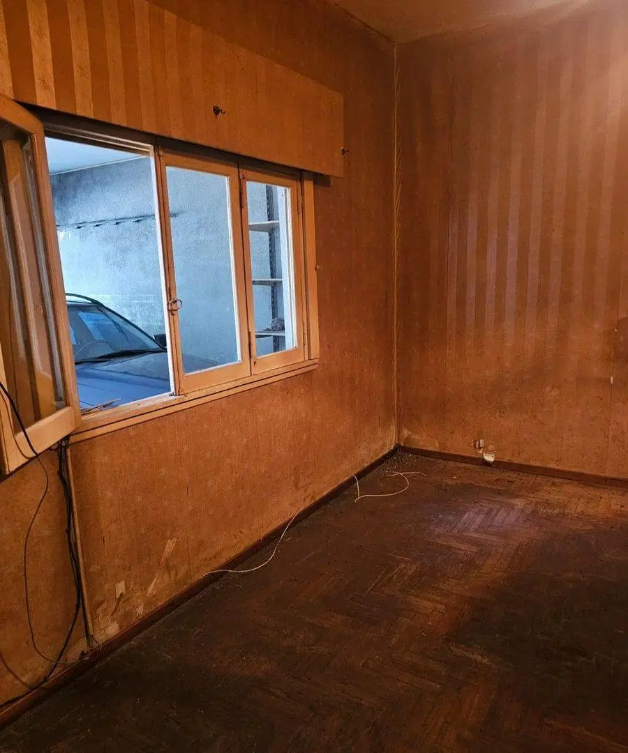 VENTA CASA CON LOCAL-3 AMB-GARAGE-LANUS 5
