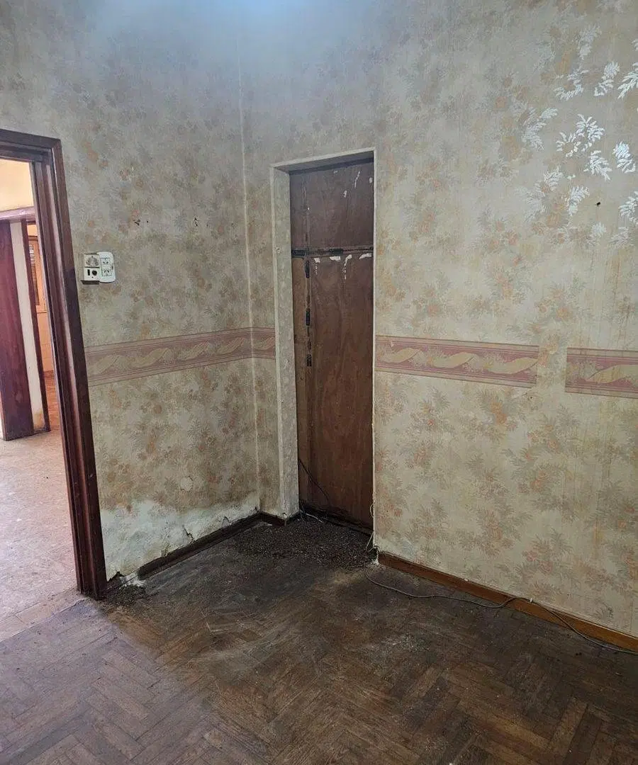 VENTA CASA CON LOCAL-3 AMB-GARAGE-LANUS 4