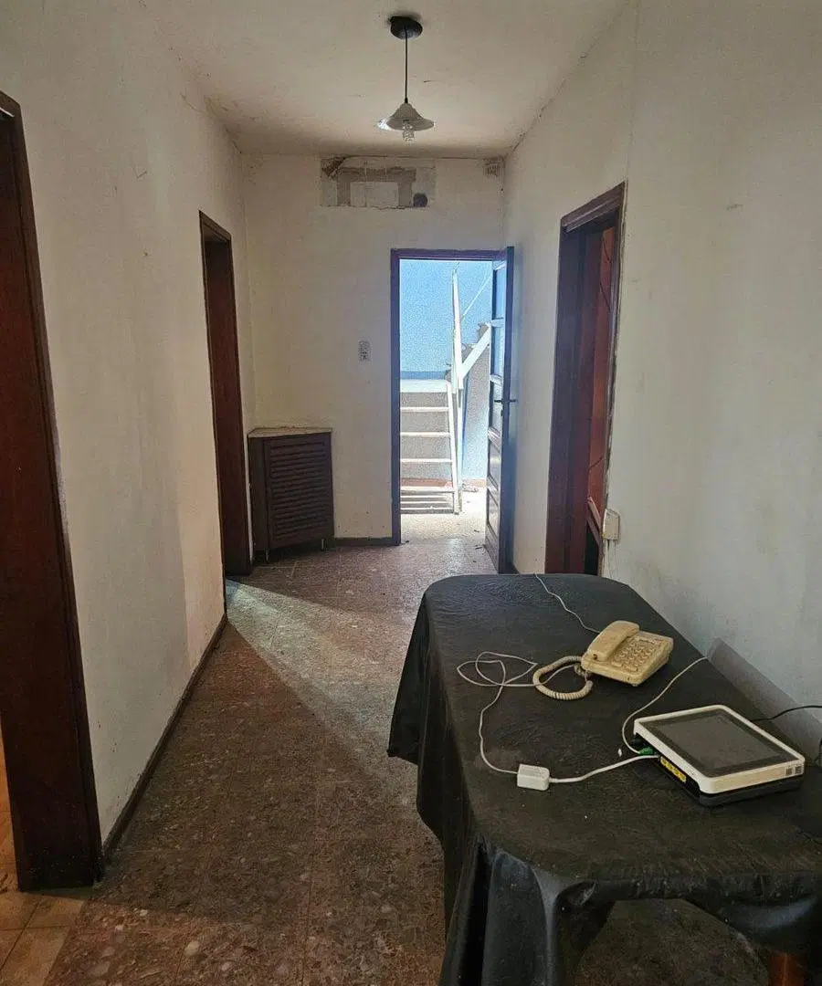 VENTA CASA CON LOCAL-3 AMB-GARAGE-LANUS 5