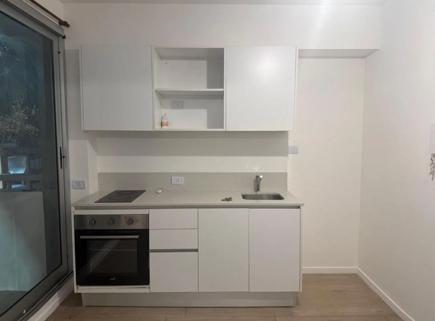 ALQUILER MONOAMBIENTE CON BALCÓN - BELGRANO 5