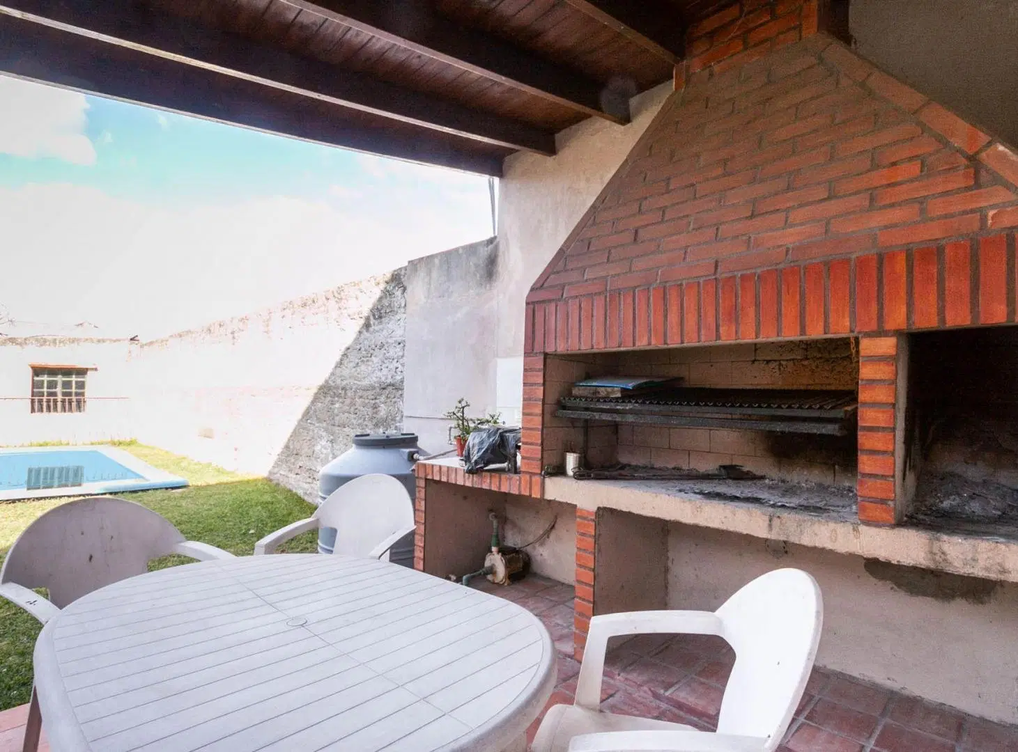 VENTA CASA 3 AMB PATIO PILETA QUINCHO GARAGE 4