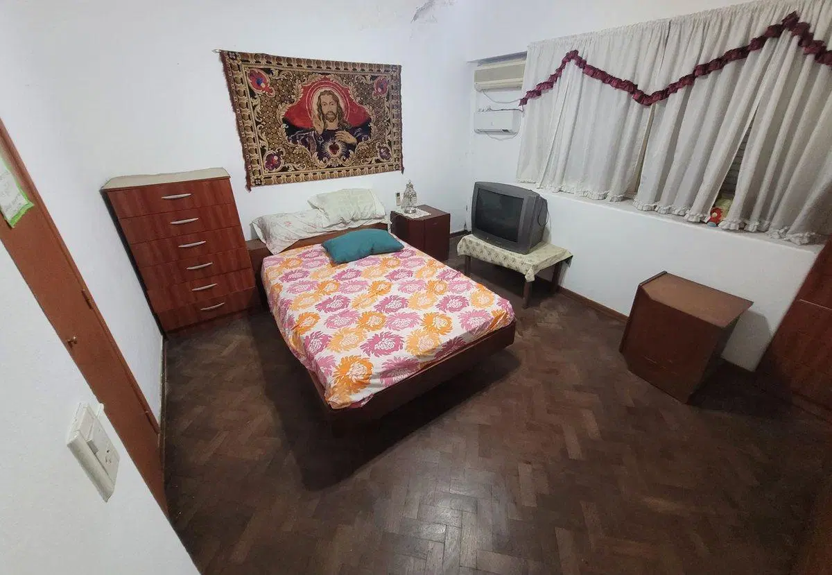 VENTA CASA PATIO PARRILLA COCHERAS TERRAZA LANUS 2