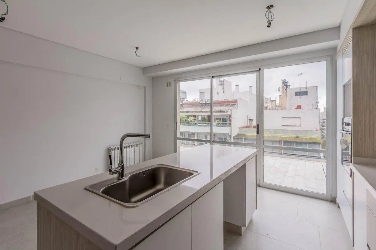 VENTA PISO 4 AMB ESTR CATEG LUM COCH -CABALLITO 5