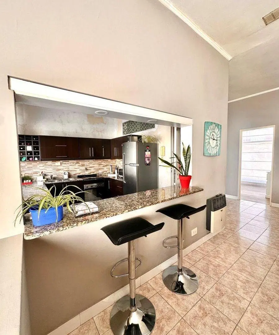 VENTA CASA MULTIFAMILIAR + LOCAL + RENTA LOTE 5