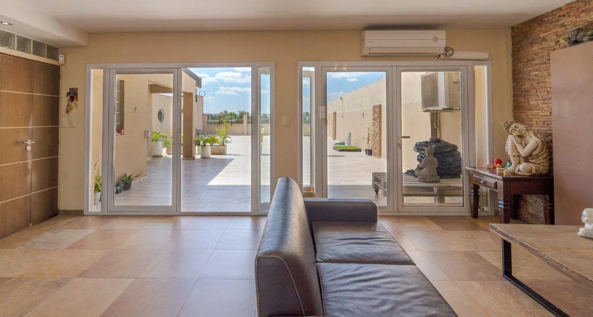 Casa 6 Amb c/ Galpón Terraza Coch en San Martín 5