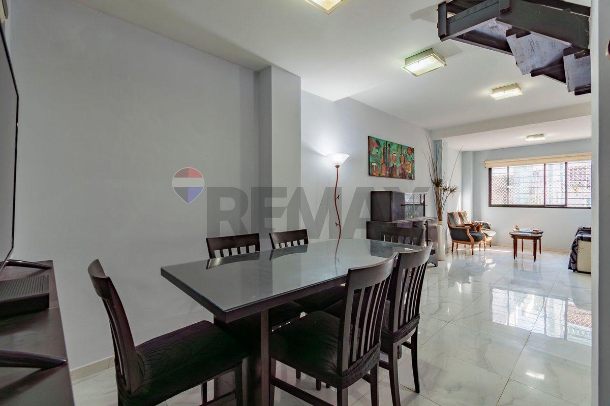 Foto de VENTA CASA 4 AMB C/COCHERA EN PARQUE CHACABUCO, imagen 3