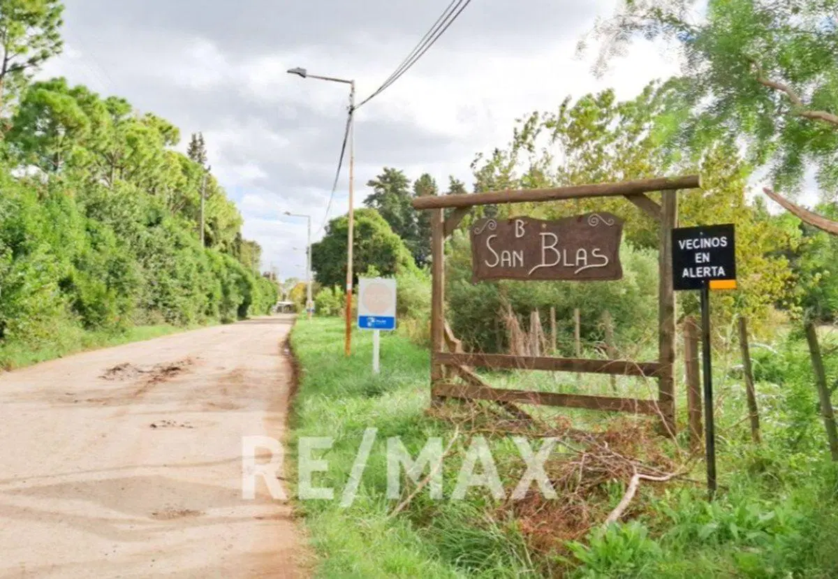 VENTA - Lote en esquina Barrio San Blas 1370 m2 4
