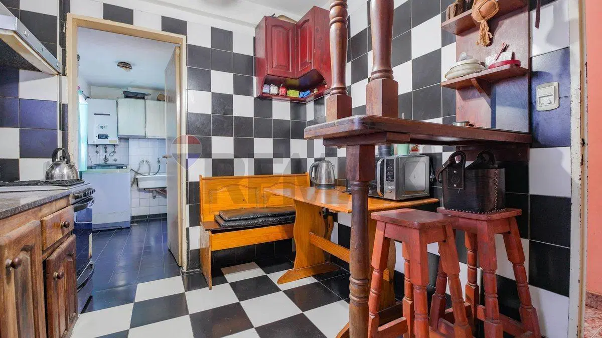 VENTA HERMOSO Dpto. 4 AMB. c/balcón en Ba. SAMORÉ 8