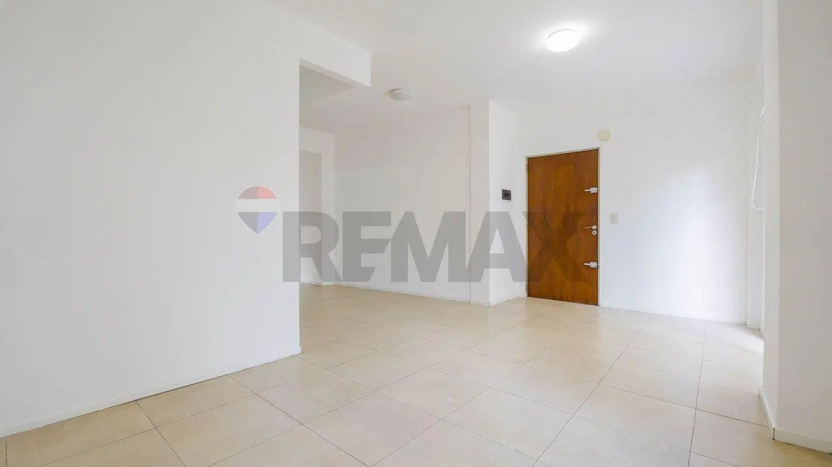 VENTA DEPTO 2 AMB PATIO Y COCHERA FIJA VILLA LURO 2