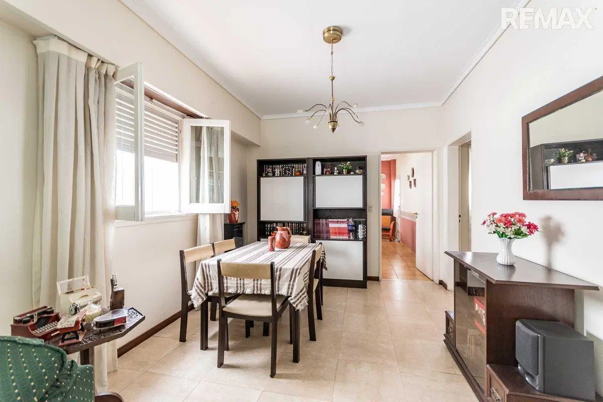 CASA EN VENTA FLORESTA ZONA COMERCIAL 4