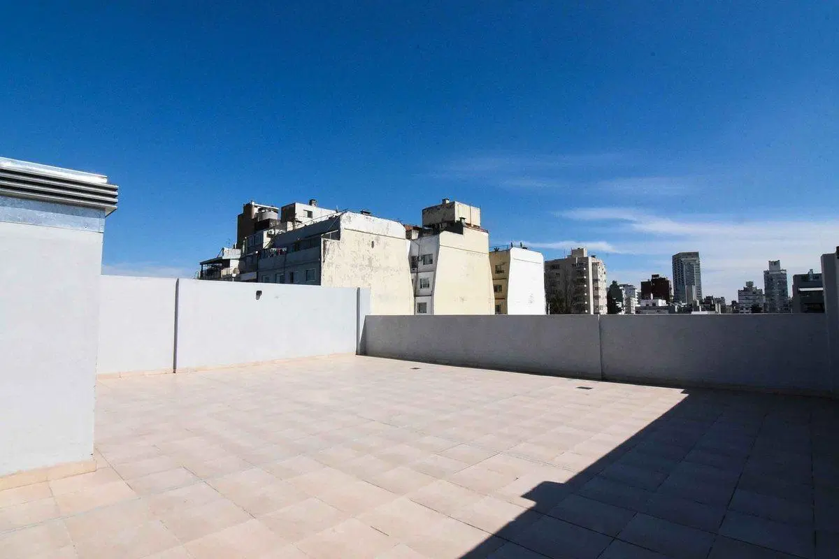 En Venta Monoamb. con balcón San Telmo Apto Prof. 5