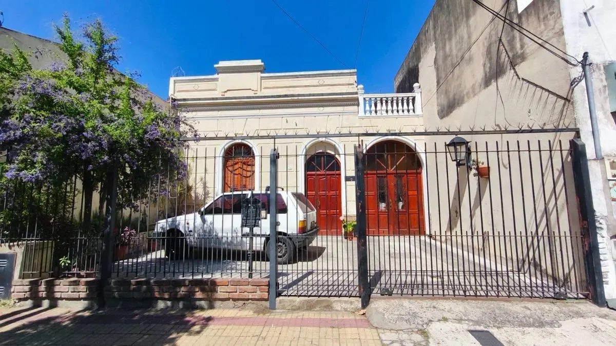 Casa 3 ambientes venta Lanus 5