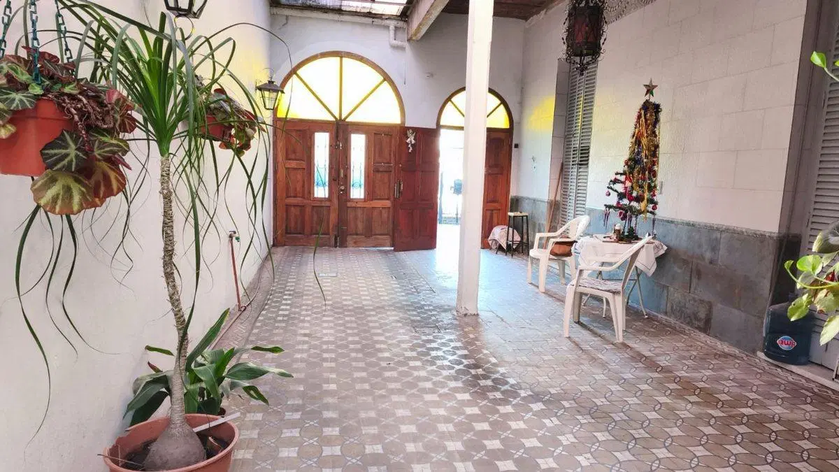 Casa 3 ambientes venta Lanus 4