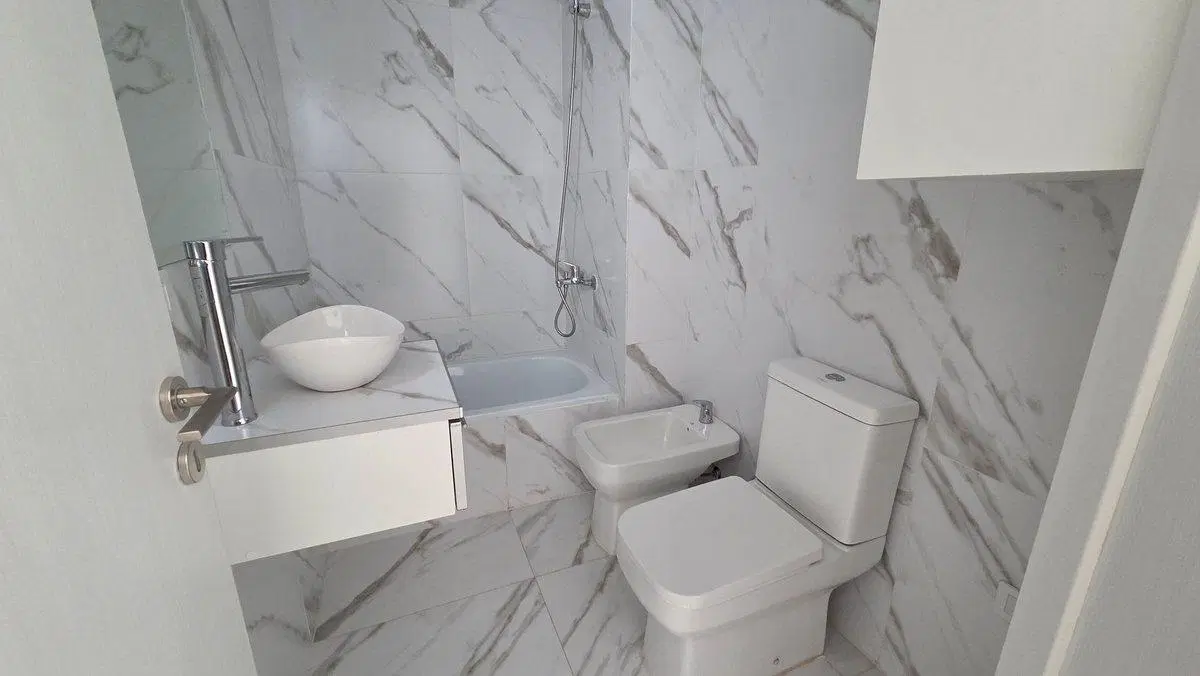 VENTA HERMOSO MONOAMBIENTE CON BALCON EN CABALLITO 2