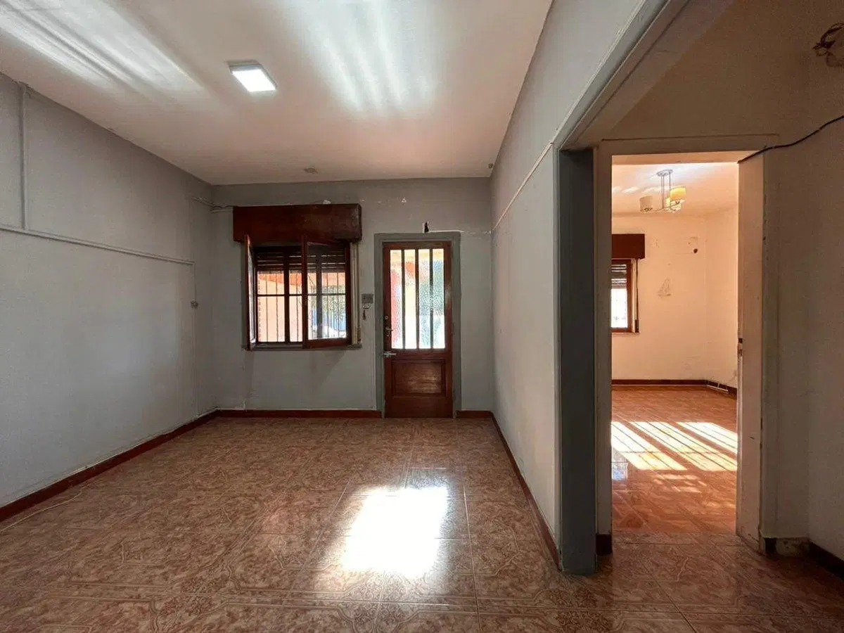 VENTA CASA 4 AMB JARDÍN GARAGE Y PATIO LANÚS ESTE 4