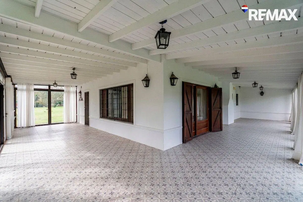 CASA DE CAMPO EN VENTA s/LOTE 1 HA c/MOLINO 4