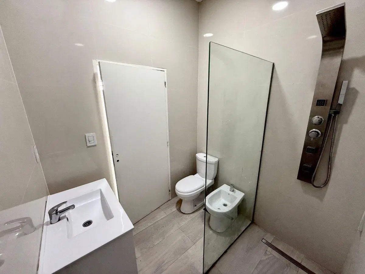VENTA PH 3 AMB  REFACCIONADO EN LANUS OESTE 5