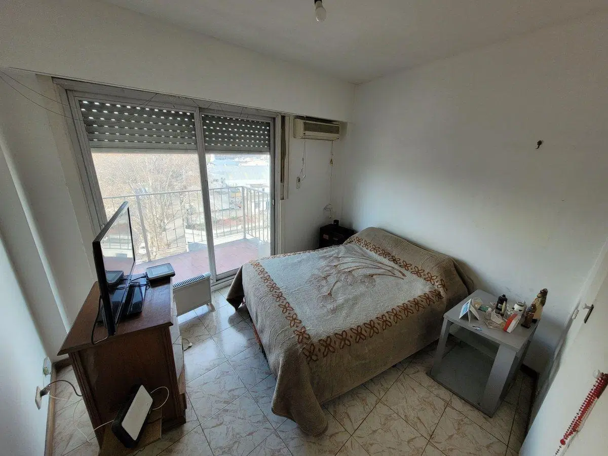 VENTA DPTO 3 AMBIENTES CON BALCON. BOEDO. 3