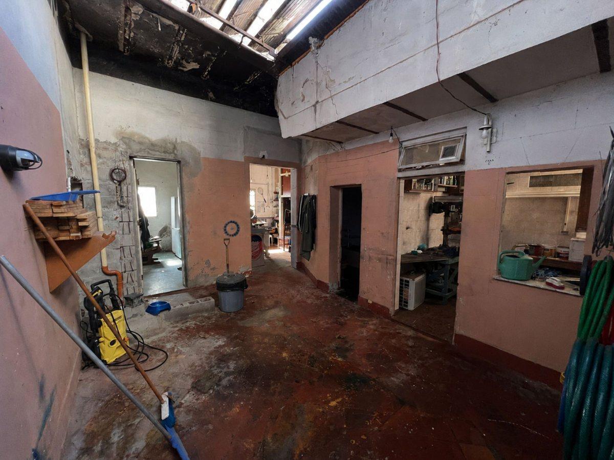 Foto de VENTA EXCELENTE LOTE EN ESQUINA CHACARITA, imagen 2