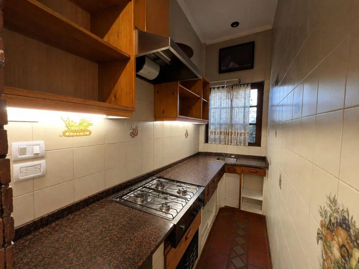VENTA EXCELENTE LOTE EN ESQUINA CHACARITA 8