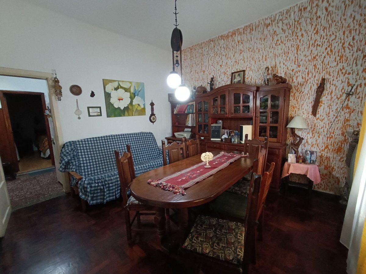 Foto de Venta Casa con terreno Bernal Wilde, imagen 2